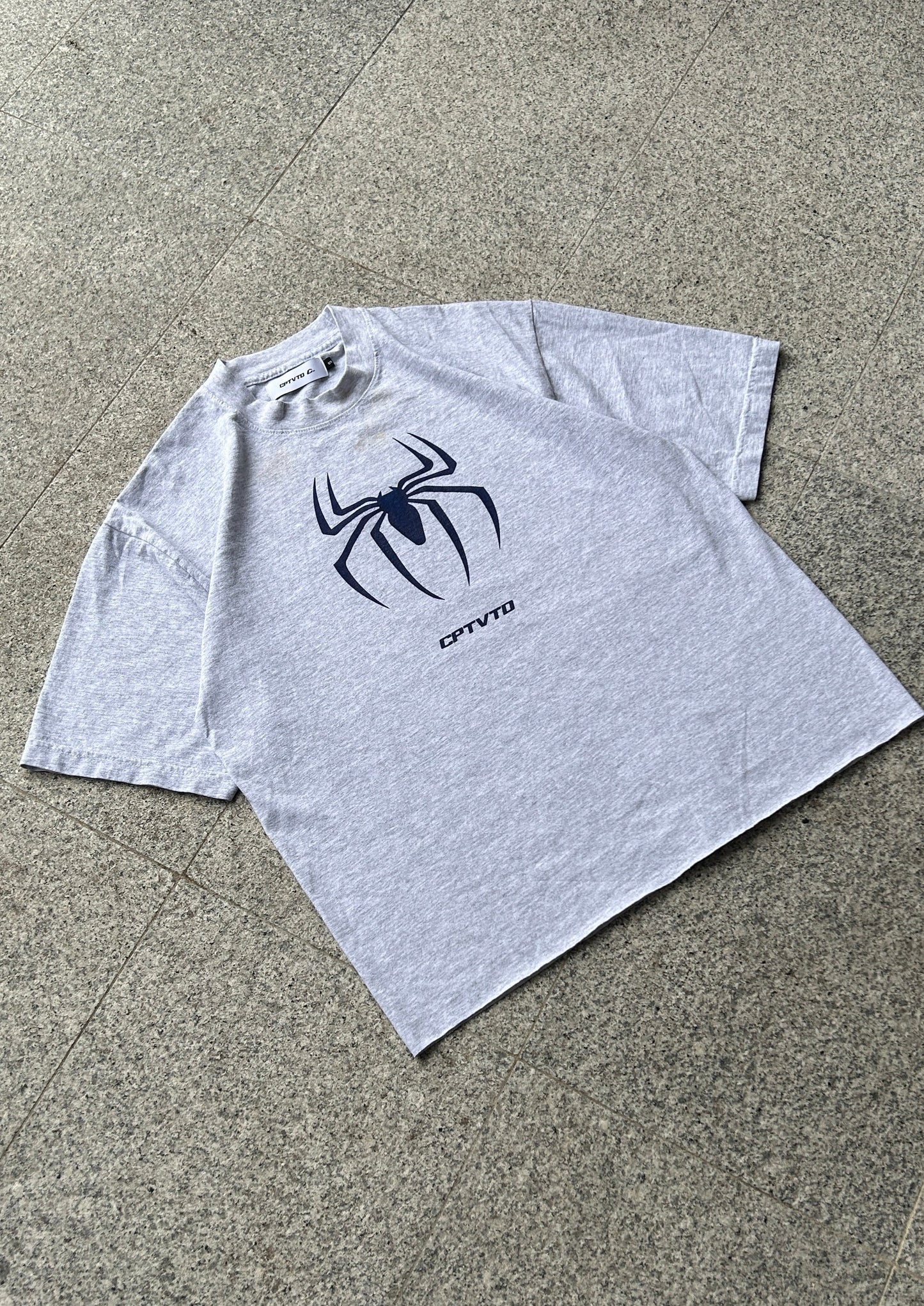 GREY SPIDER TEE